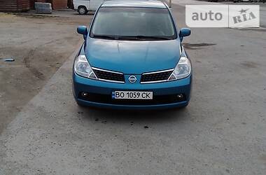 Хетчбек Nissan TIIDA 2008 в 