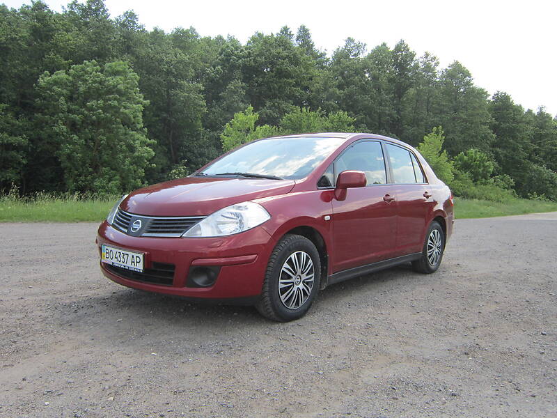 Седан Nissan TIIDA 2008 в Тернополе