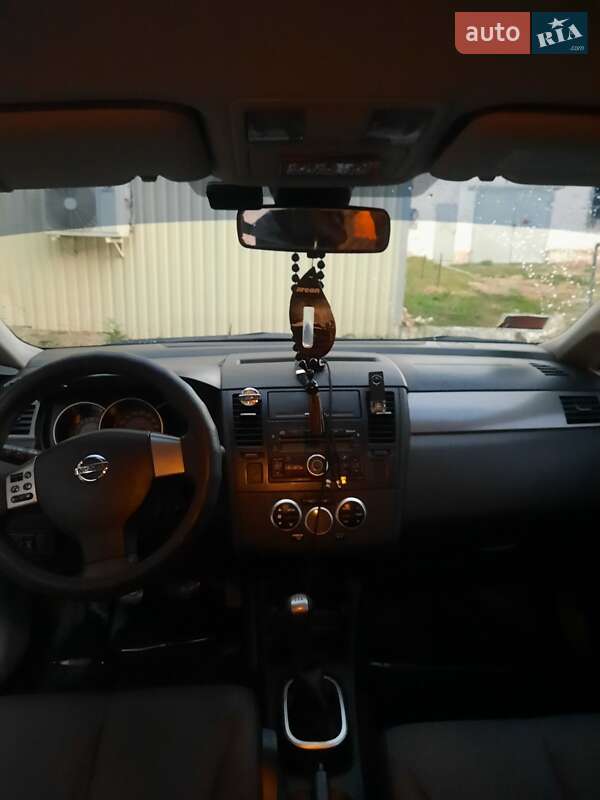 Седан Nissan TIIDA 2008 в Харкові