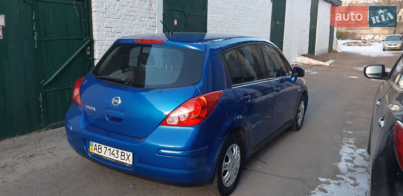 Хетчбек Nissan TIIDA 2008 в Вінниці