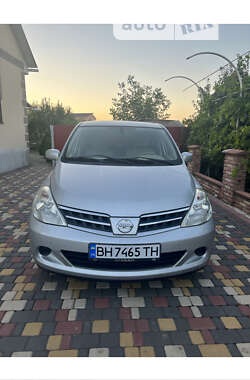 Хэтчбек Nissan TIIDA 2012 в Одессе