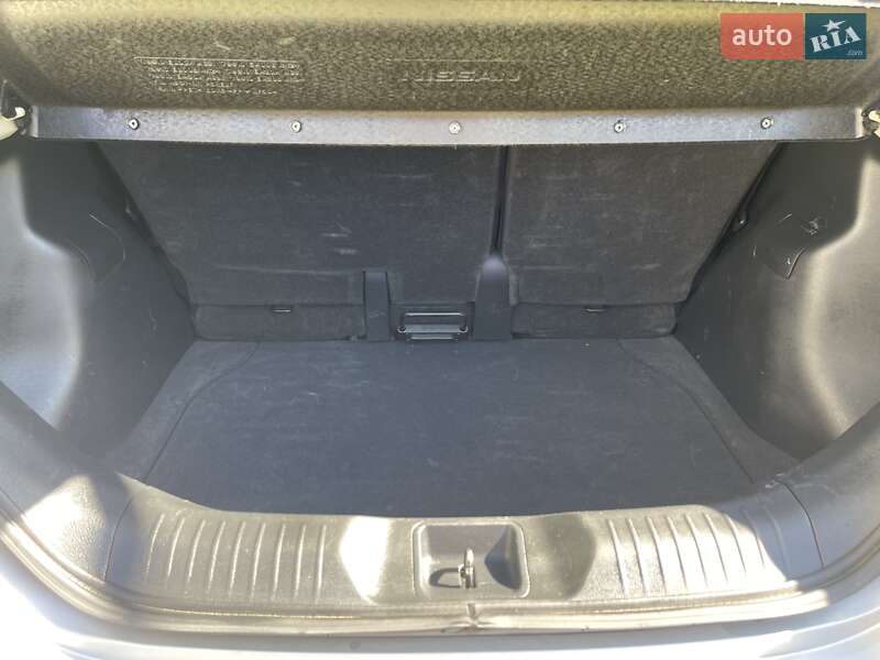 Хетчбек Nissan TIIDA 2008 в Черкасах