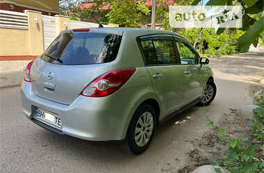 Хетчбек Nissan TIIDA 2012 в Одесі