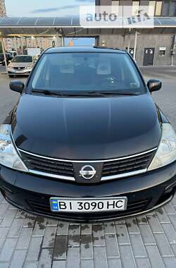 Седан Nissan TIIDA 2007 в Киеве