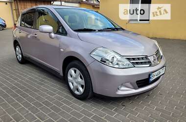 Хетчбек Nissan TIIDA 2010 в Одесі