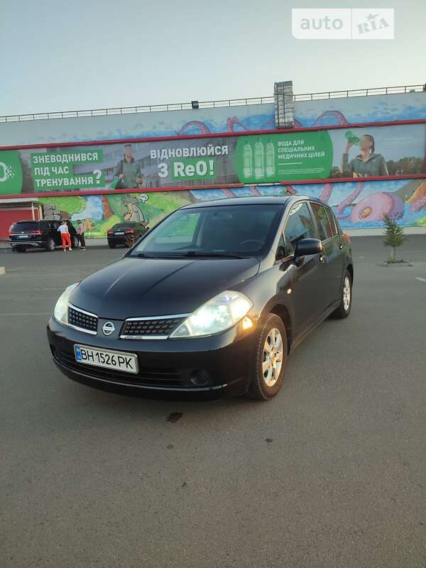 Хетчбек Nissan TIIDA 2008 в Одесі