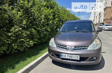 Хетчбек Nissan TIIDA 2009 в Києві