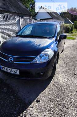 Хетчбек Nissan TIIDA 2008 в Дніпрі