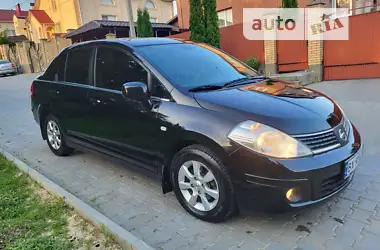 Nissan TIIDA 2007