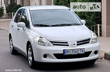 Седан Nissan TIIDA 2012 в Одессе