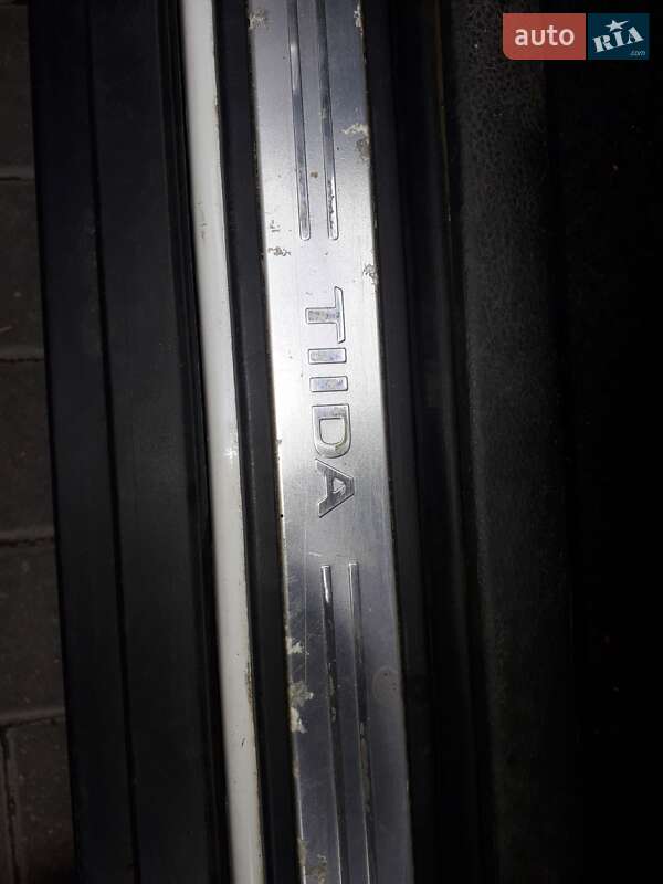 Седан Nissan TIIDA 2008 в Києві