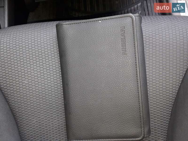 Седан Nissan TIIDA 2008 в Києві