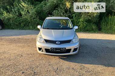 Хетчбек Nissan TIIDA 2011 в Одесі