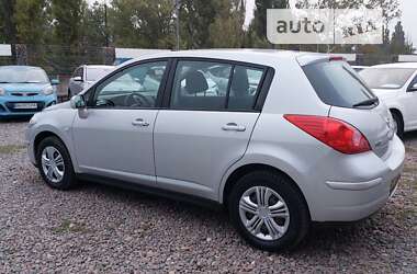 Хетчбек Nissan TIIDA 2010 в Одесі