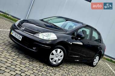 Седан Nissan TIIDA 2010 в Івано-Франківську