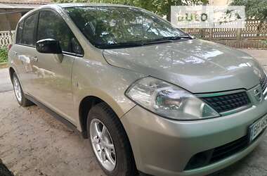 Хетчбек Nissan TIIDA 2007 в Роздільній