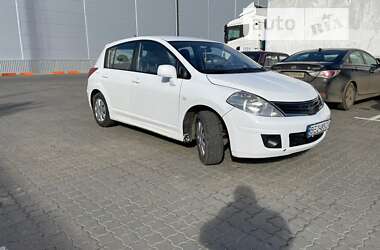 Хетчбек Nissan TIIDA 2011 в Одесі