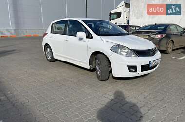 Хэтчбек Nissan TIIDA 2011 в Одессе