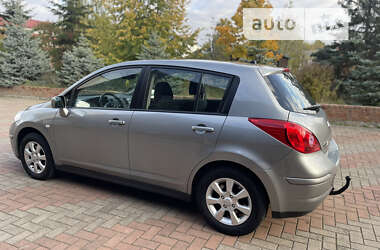 Хэтчбек Nissan TIIDA 2009 в Виннице