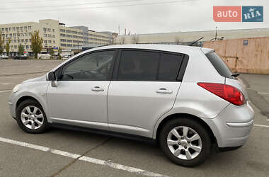 Хетчбек Nissan TIIDA 2008 в Києві