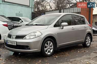 Хэтчбек Nissan TIIDA 2007 в Одессе