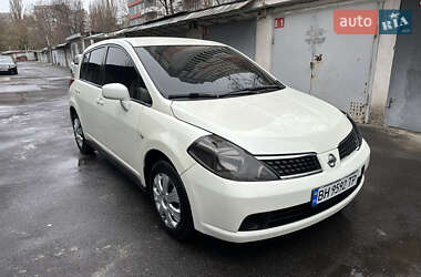 Хэтчбек Nissan TIIDA 2007 в Одессе