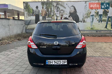 Хетчбек Nissan TIIDA 2010 в Одесі