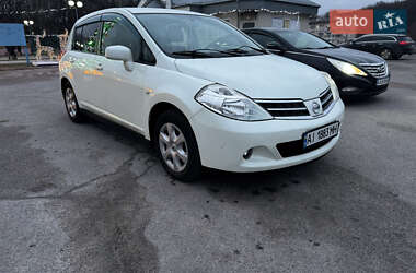 Хетчбек Nissan TIIDA 2011 в Обухові