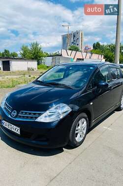 Хетчбек Nissan TIIDA 2011 в Києві