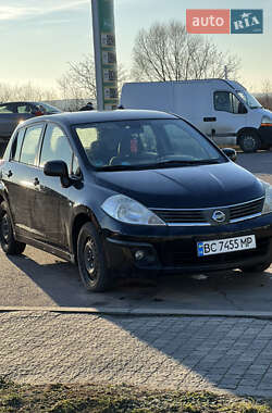 Хетчбек Nissan TIIDA 2009 в Кам'янці-Бузькій