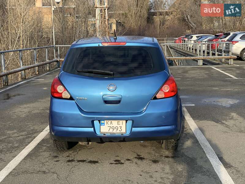 Хэтчбек Nissan TIIDA 2007 в Киеве