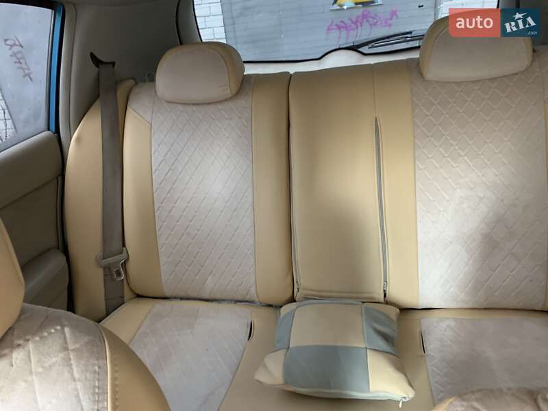 Хэтчбек Nissan TIIDA 2007 в Киеве