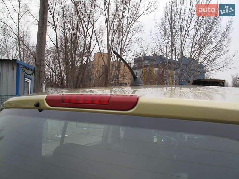 Хетчбек Nissan TIIDA 2008 в Києві