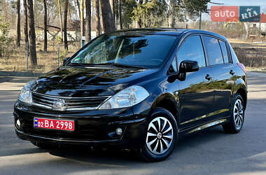 Хэтчбек Nissan TIIDA 2010 в Виннице