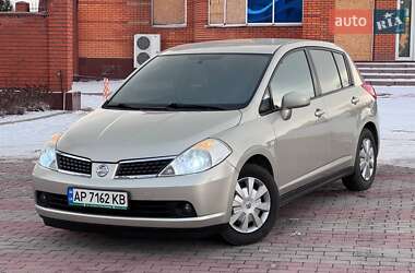 Хэтчбек Nissan TIIDA 2008 в Запорожье