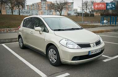 Хэтчбек Nissan TIIDA 2008 в Киеве