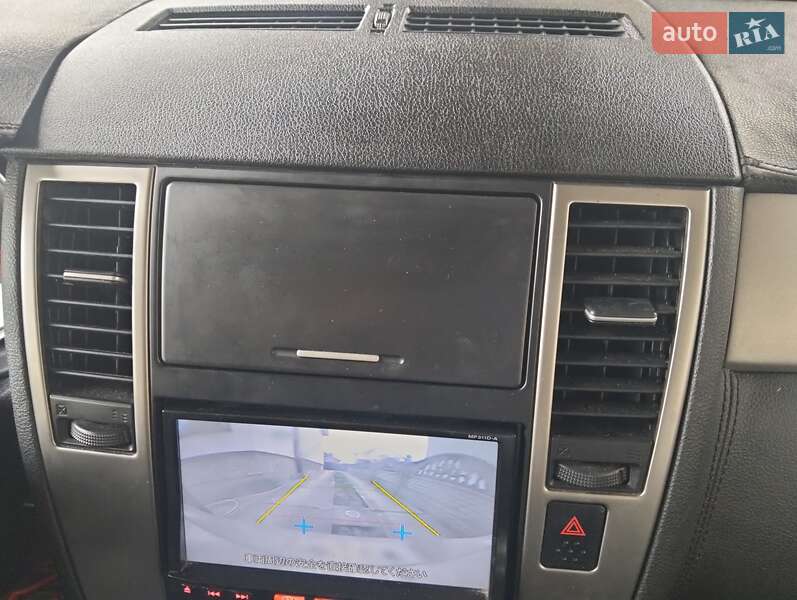 Хетчбек Nissan TIIDA 2012 в Івано-Франківську