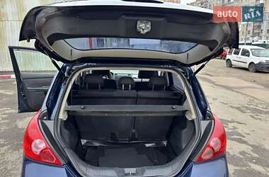 Хэтчбек Nissan TIIDA 2007 в 