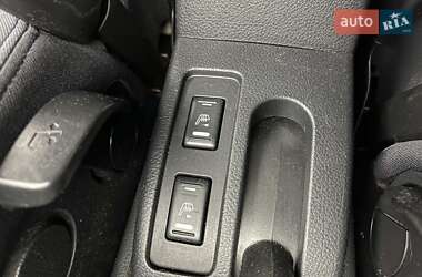 Хетчбек Nissan TIIDA 2008 в 