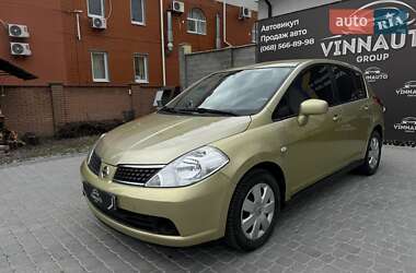 Хетчбек Nissan TIIDA 2008 в 