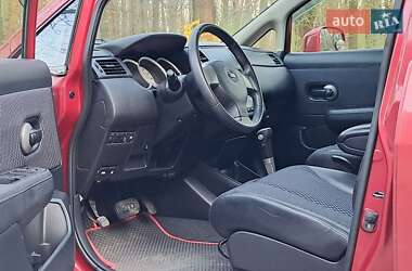 Хэтчбек Nissan TIIDA 2012 в 