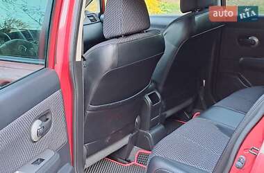 Хэтчбек Nissan TIIDA 2012 в 