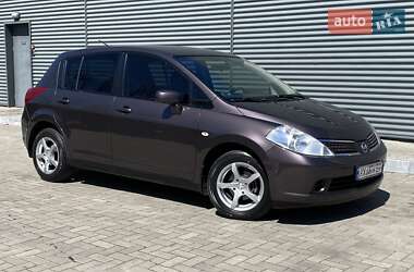 Хетчбек Nissan TIIDA 2008 в 