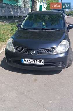 Хэтчбек Nissan TIIDA 2008 в Александрие