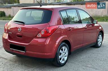 Хэтчбек Nissan TIIDA 2007 в 