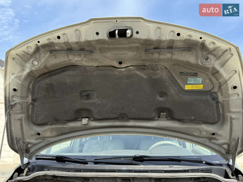 Седан Nissan TIIDA 2007 в Одесі
