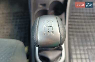 Хетчбек Nissan TIIDA 2013 в 