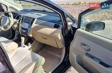 Хетчбек Nissan TIIDA 2010 в 