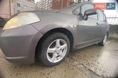 Хетчбек Nissan TIIDA 2008 в 