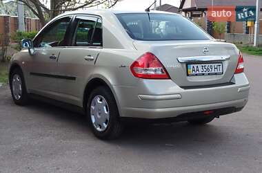 Хетчбек Nissan TIIDA 2008 в 